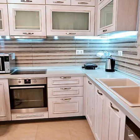 Voula's Traditional House * Μεγίστη