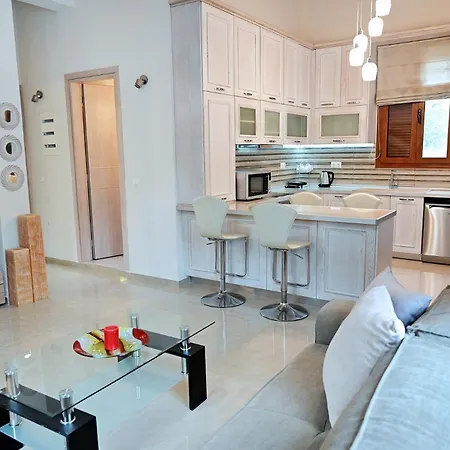 Voula's Traditional House 펜션 *